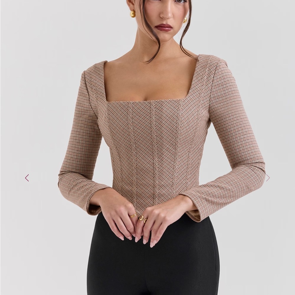 House of CB top